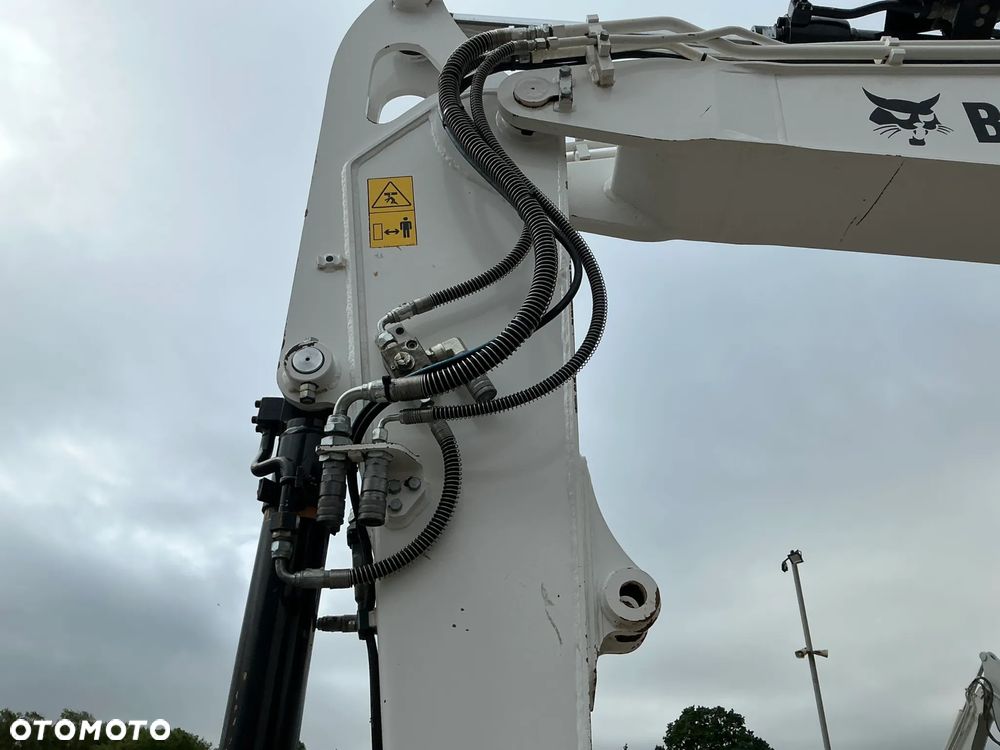 Bobcat E85 - 11