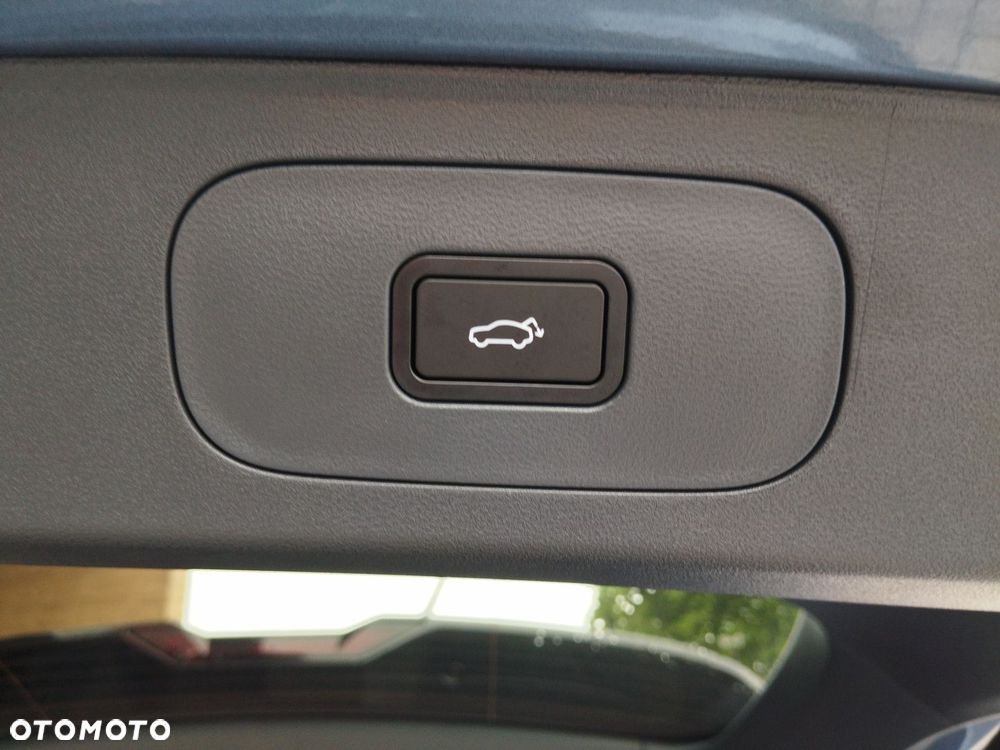 Geely Starray EM-i 1.5 PHEV Max - 32