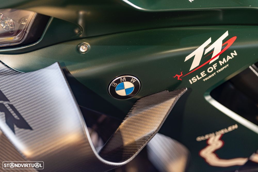 BMW M 1000 RR TT Isle of Man Edition - 17