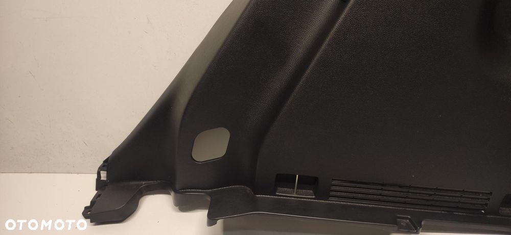 BOCZEK TAPICERKA BAGAŻNIKA PRAWY KIA RIO IV V 17-23 85732-H8000 - 3
