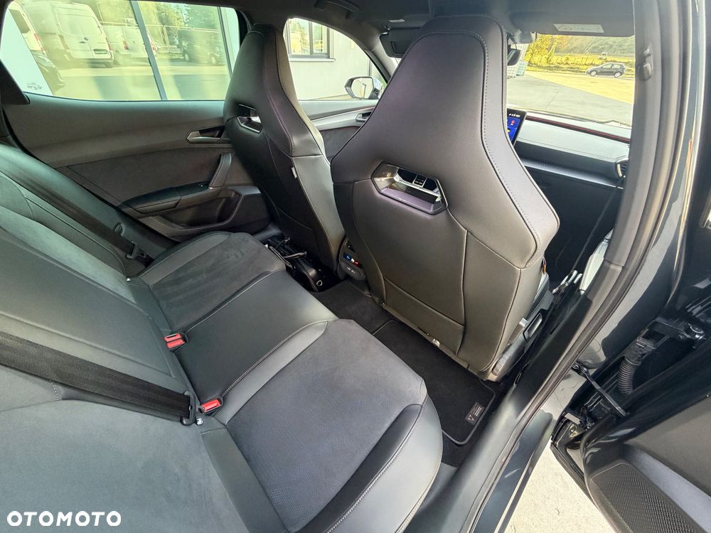 Cupra Formentor 1.5 eTSI mHEV DSG - 11