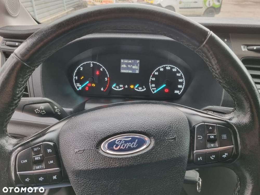 Ford Transit - 20