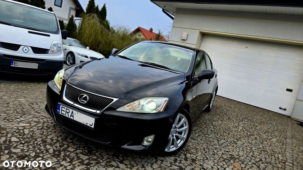 Lexus IS 220d - 5