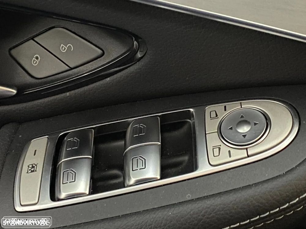 Mercedes-Benz GLC 300 e 4Matic 9G-TRONIC Edition AMG Line - 39