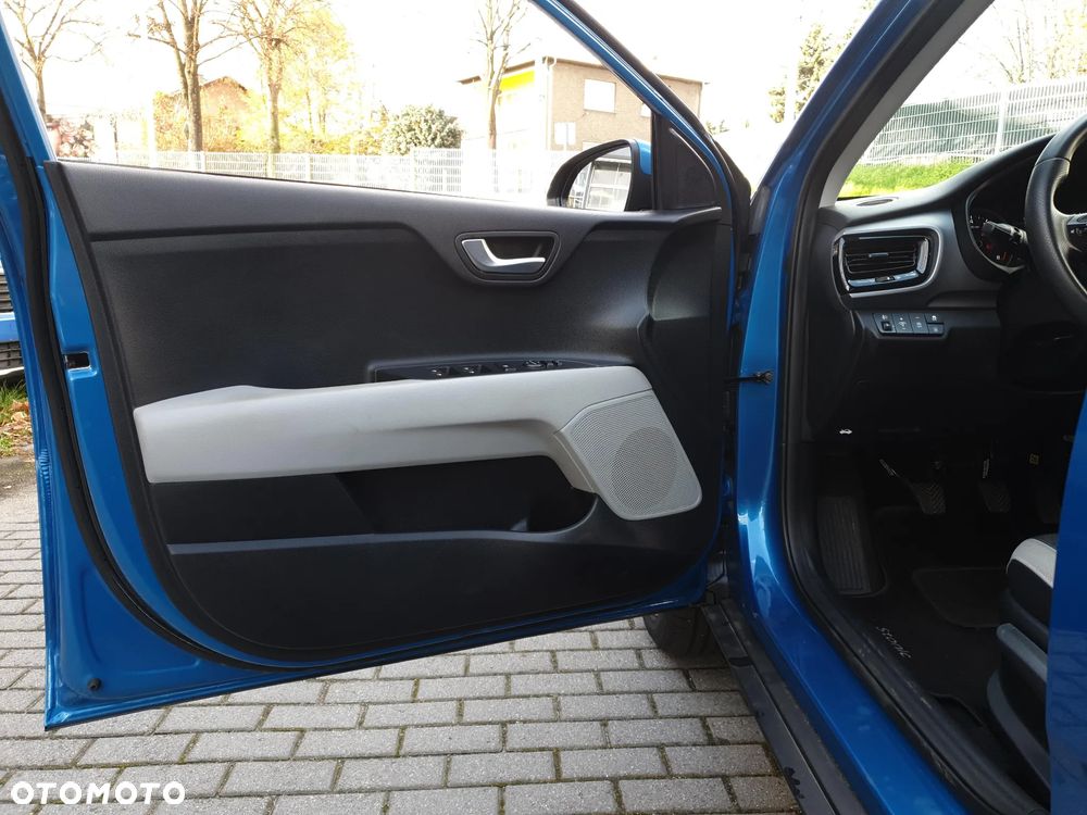 Kia Stonic 1.0 T-GDI L - 10