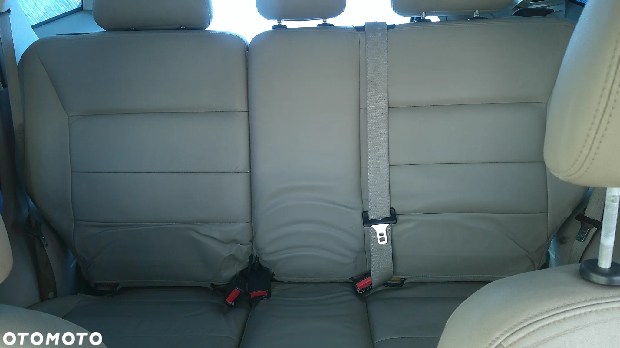 KANAPA FOTELE BOCZI Ford Escape II 2007 r. Wszystkie części - 3