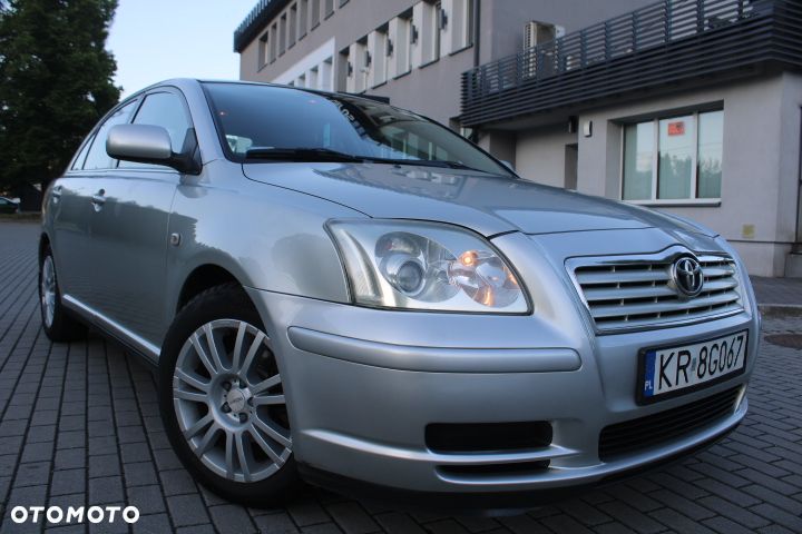 Toyota Avensis 1.8 VVT-i Luna - 17