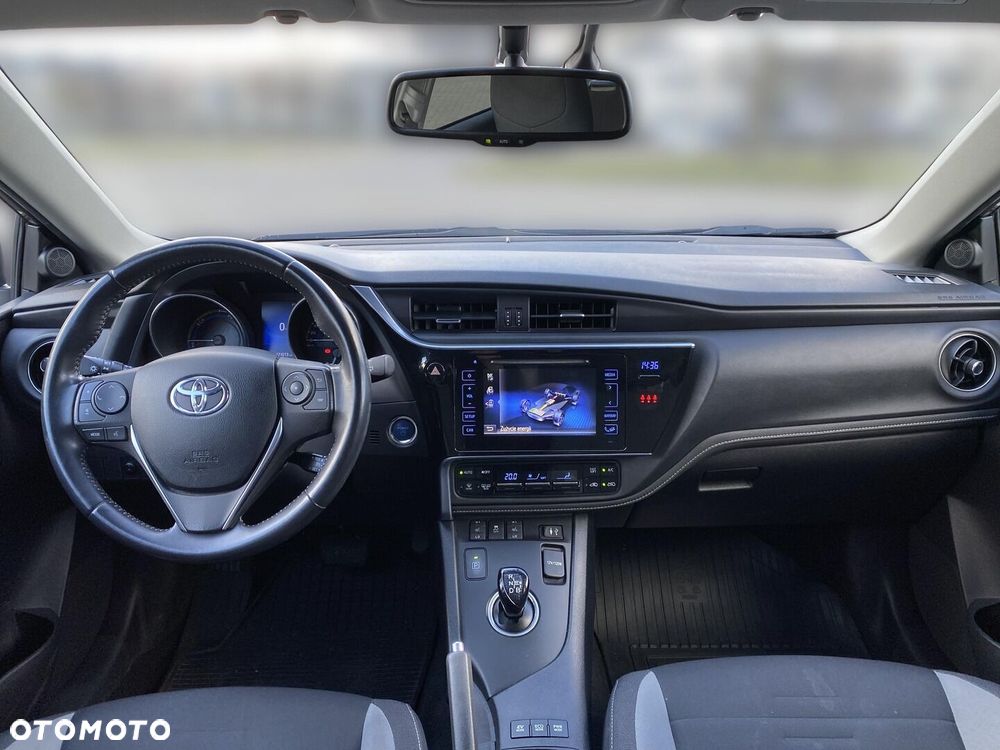 Toyota Auris Hybrid 135 Comfort - 4