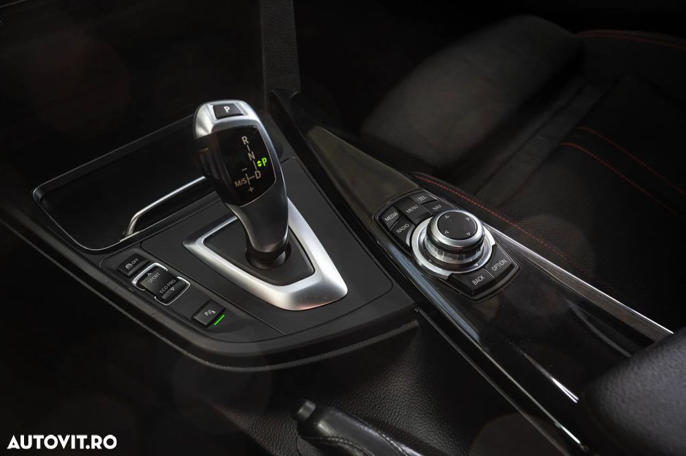 BMW Seria 3 318d Aut. - 14