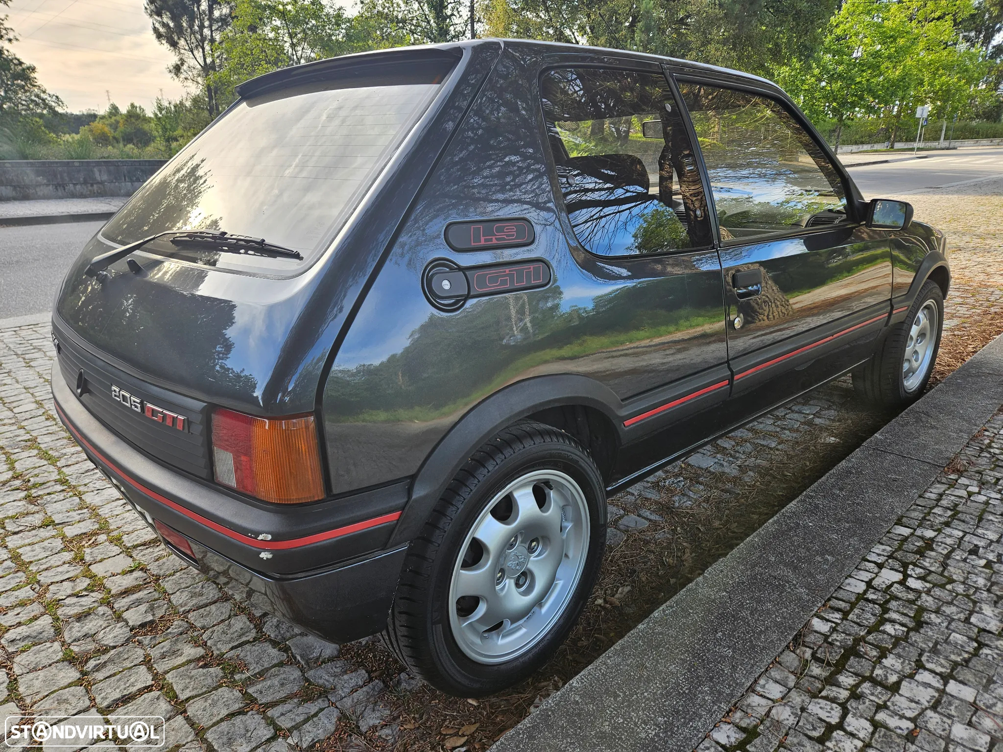 Peugeot 205 1.9 GTi - 24