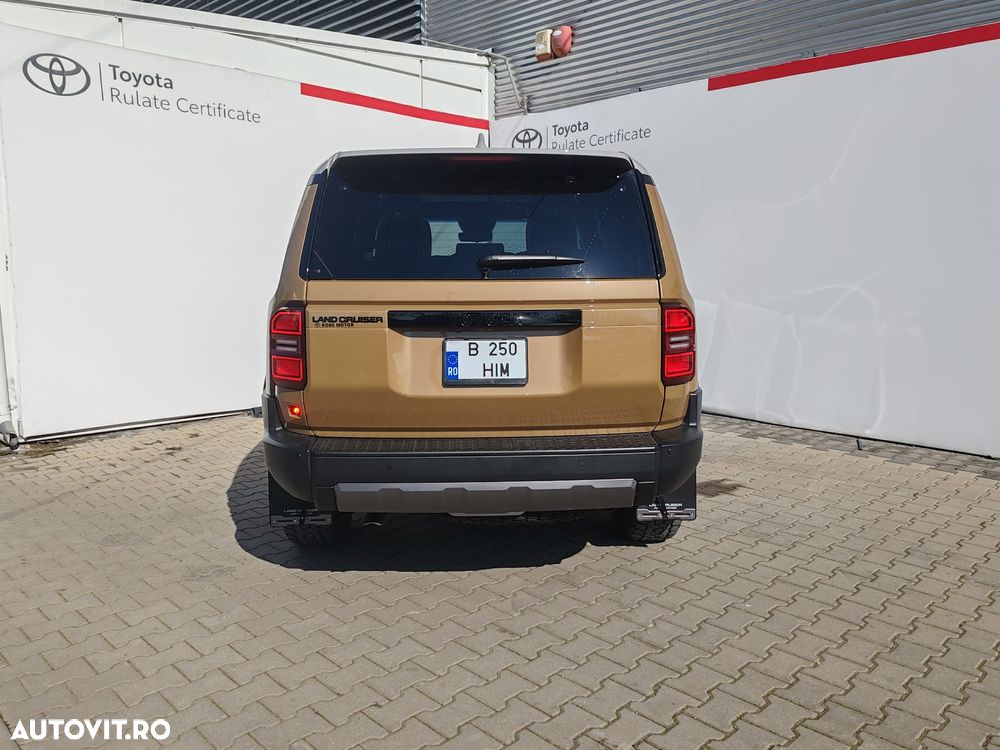 Toyota Land Cruiser - 29