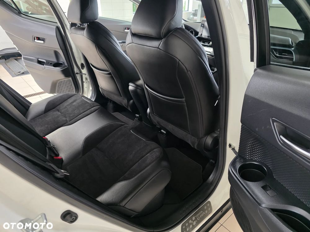 Toyota C-HR 2.0 Business-Edition - 17