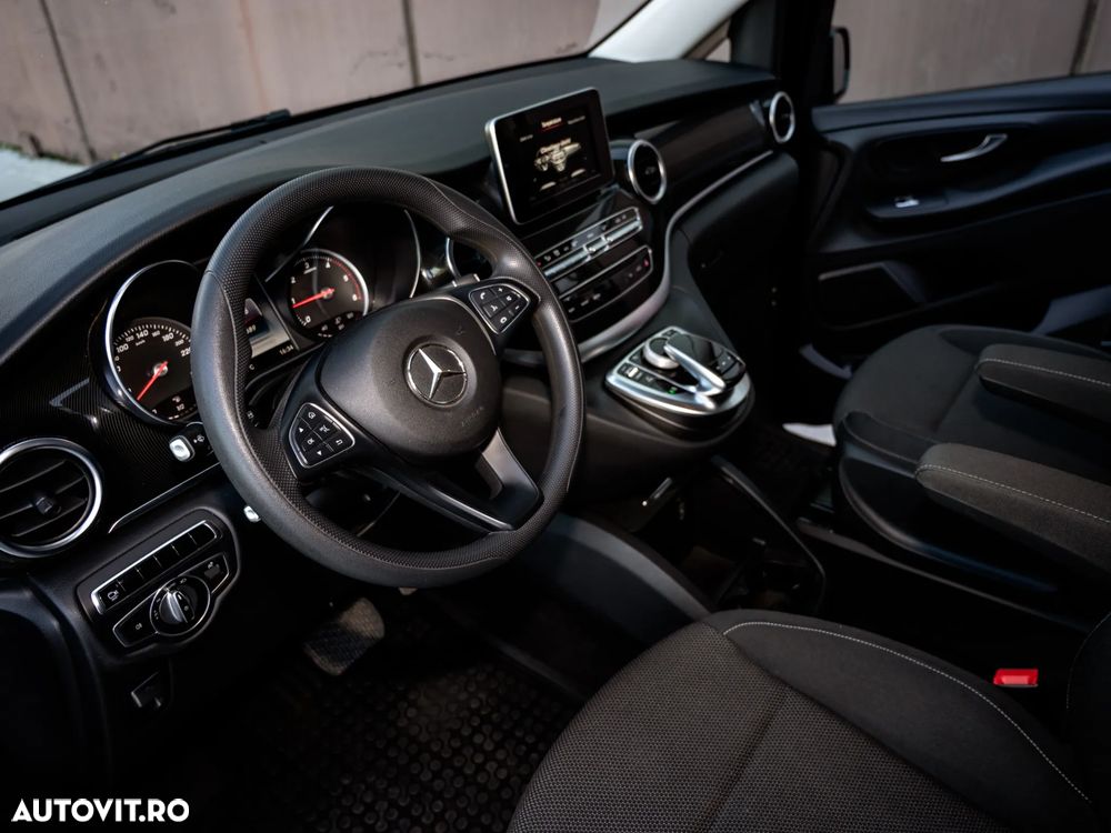 Mercedes-Benz V - 24