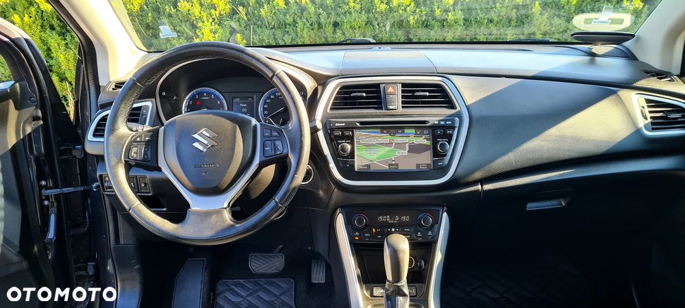 Suzuki SX4 S-Cross 1.6 Premium 4WD CVT - 12