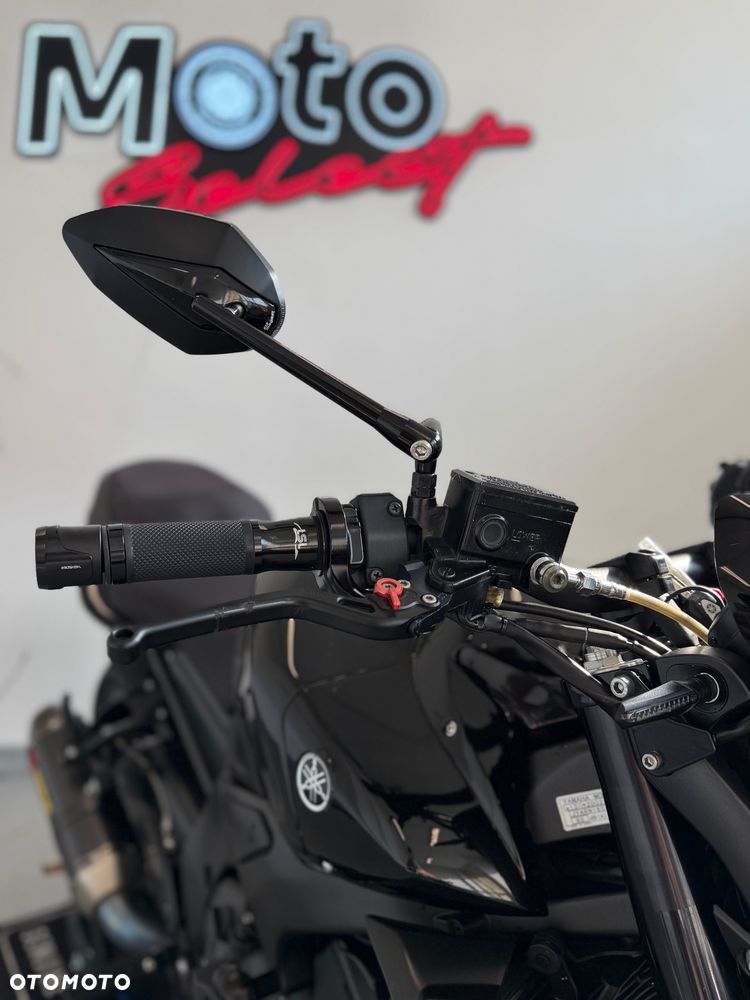 Yamaha FZ - 9