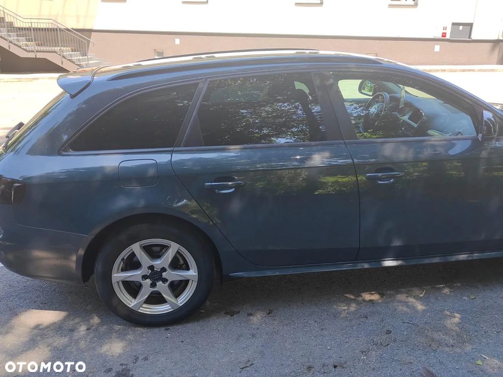 Audi A4 Avant - 8