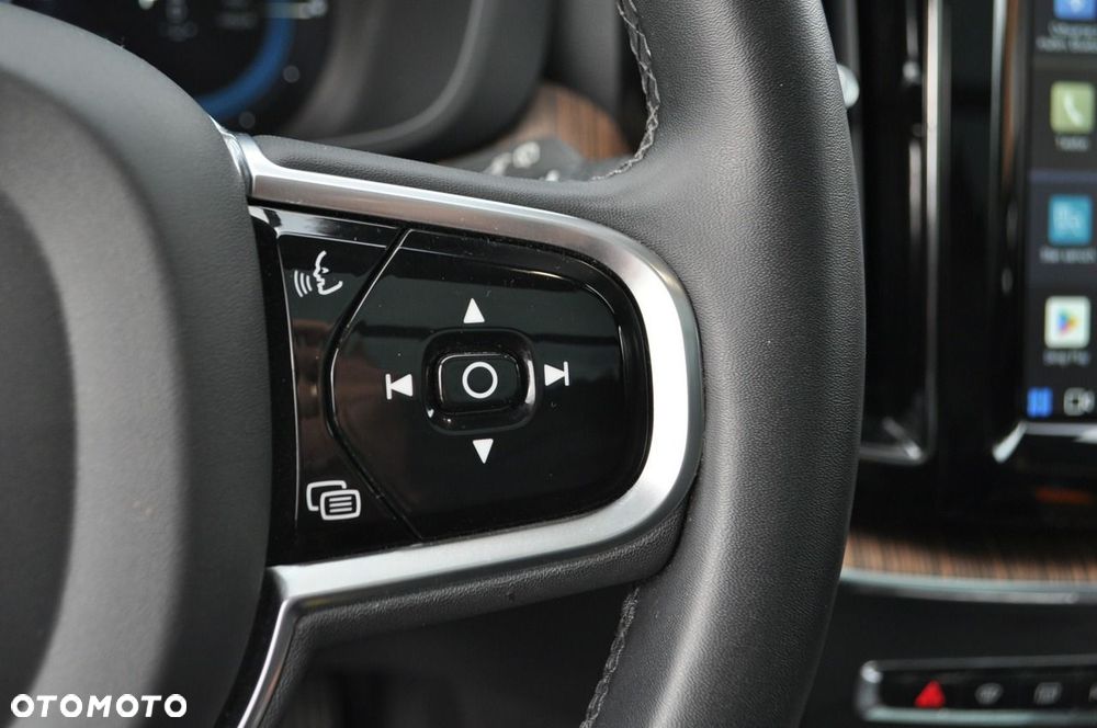 Volvo XC 60 T8 Plug-In Hybrid AWD Polestar Engineered - 24