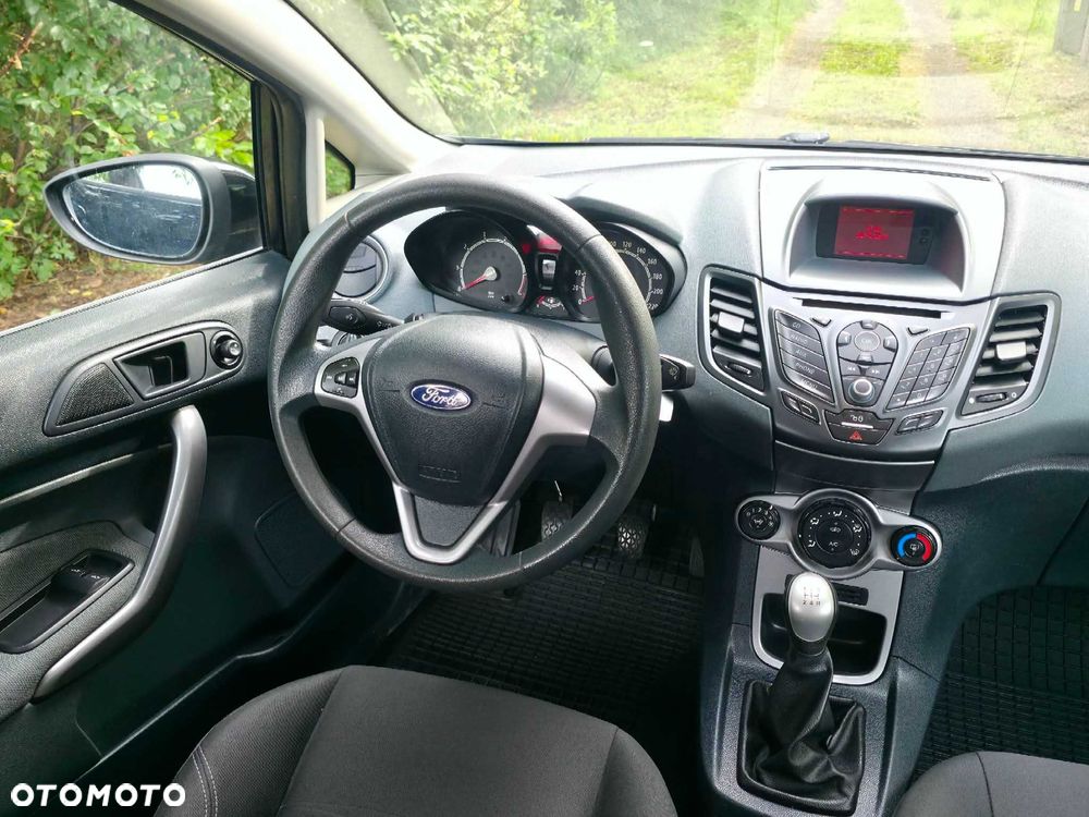 Ford Fiesta - 7