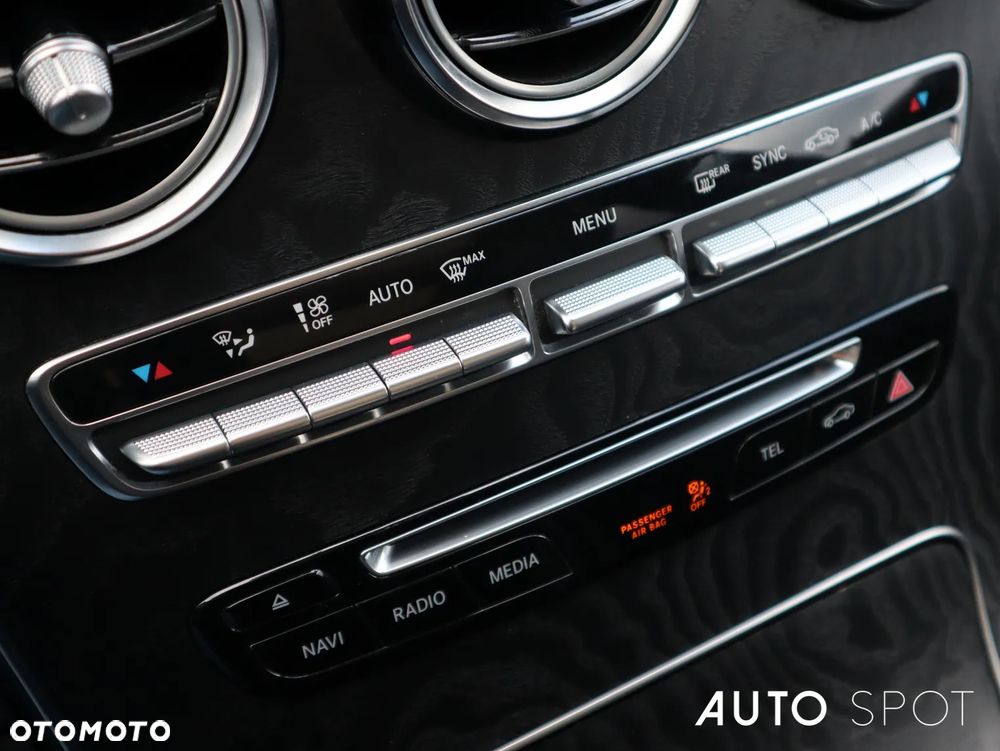 Mercedes-Benz GLC 220 d 4Matic 9G-TRONIC - 34