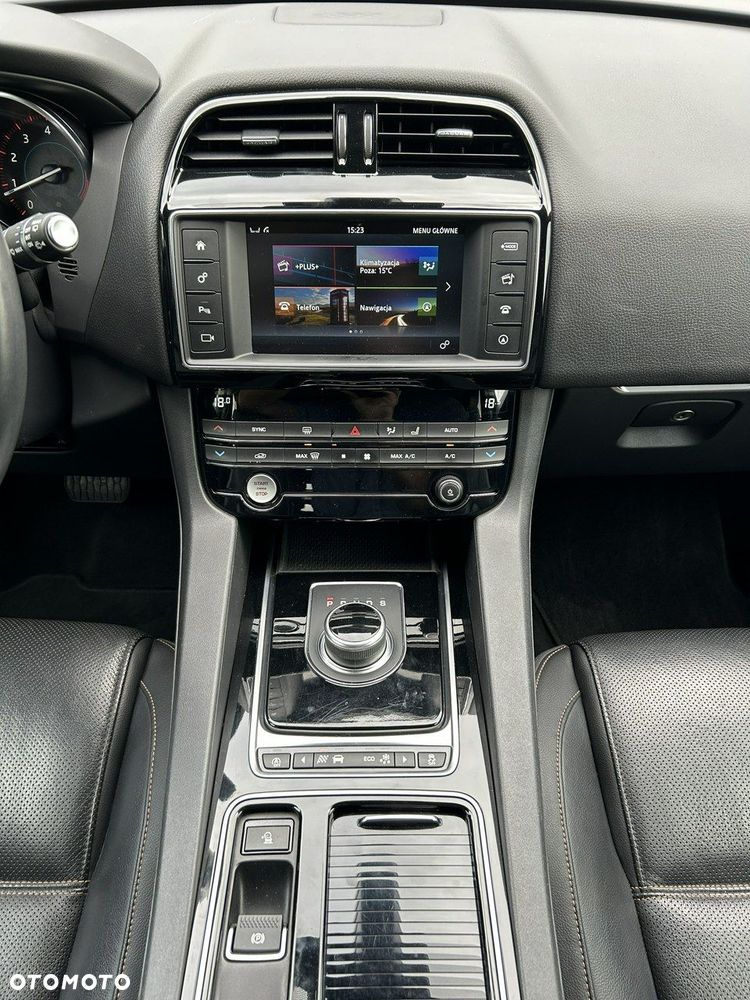 Jaguar F-Pace 2.0 i4P AWD Prestige - 26