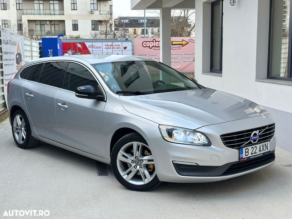 Volvo V60 D3 Momentum - 1