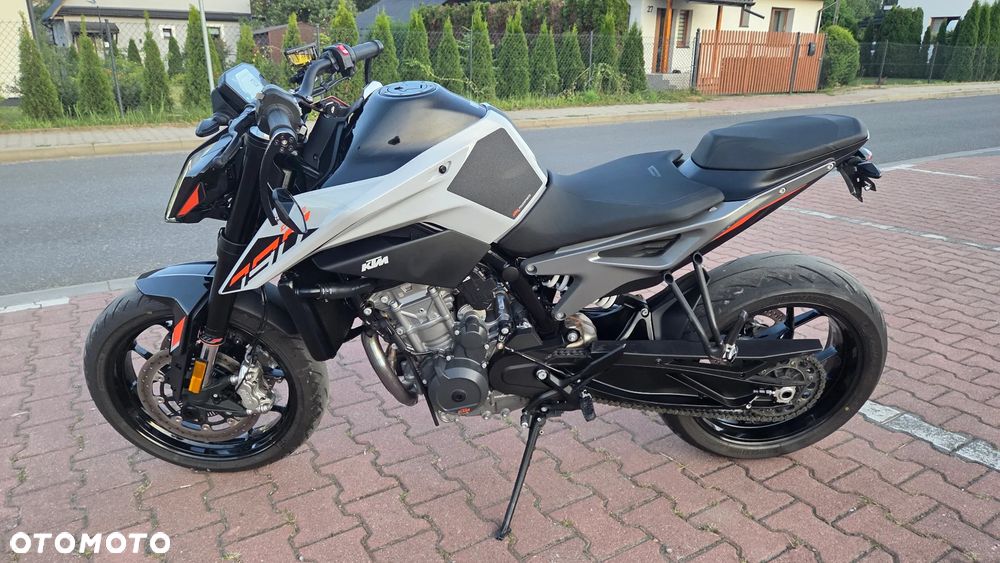 KTM Duke 790 - 2