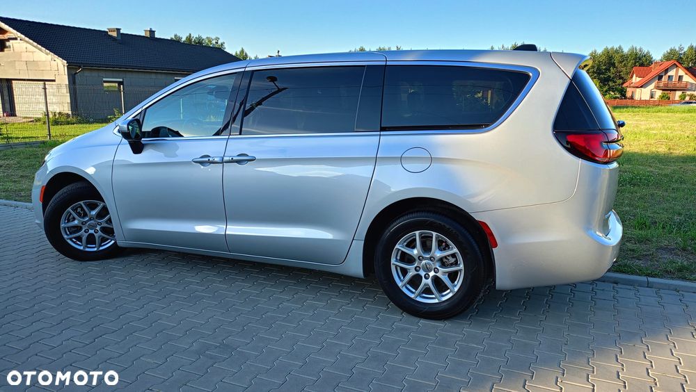Chrysler Pacifica - 6
