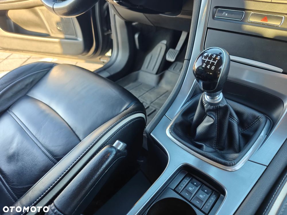 Ford Mondeo Turnier 2.0 TDCi Titanium X - 16