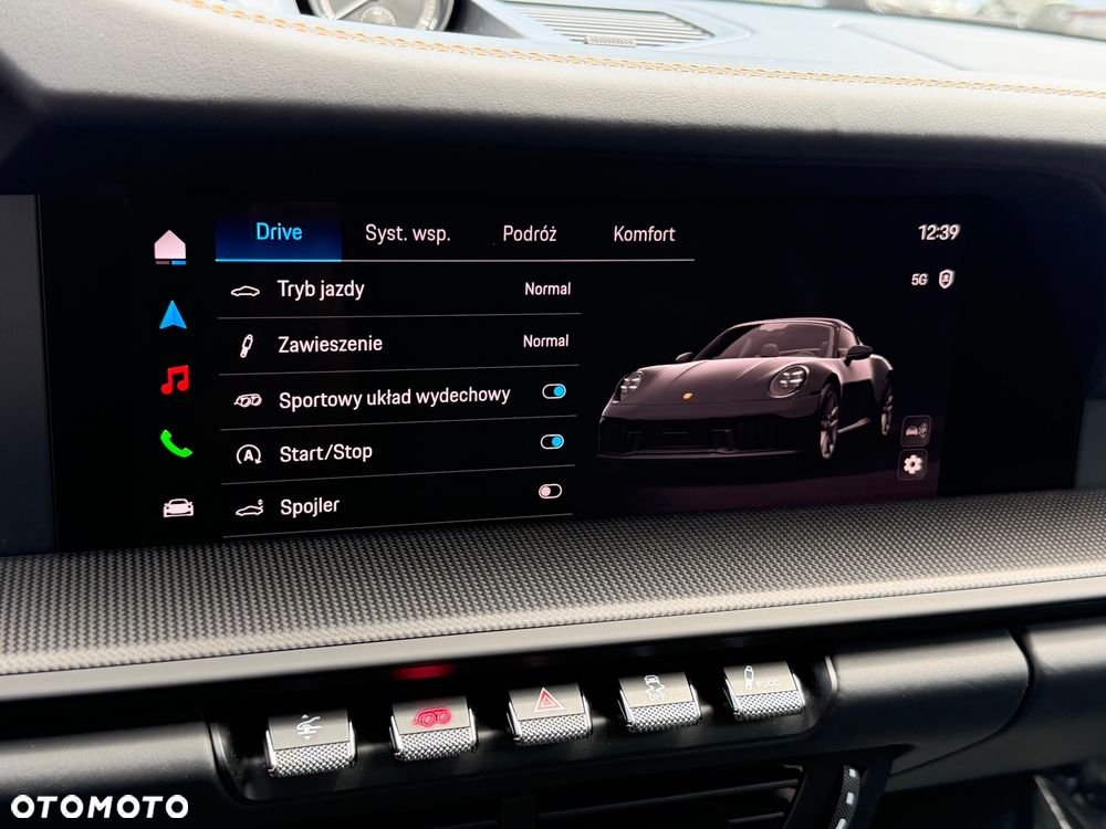 Porsche 911 Targa 4 GTS PDK - 32
