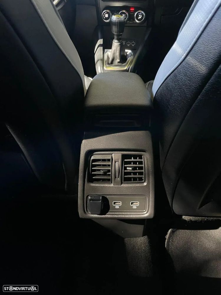 Renault Captur - 28