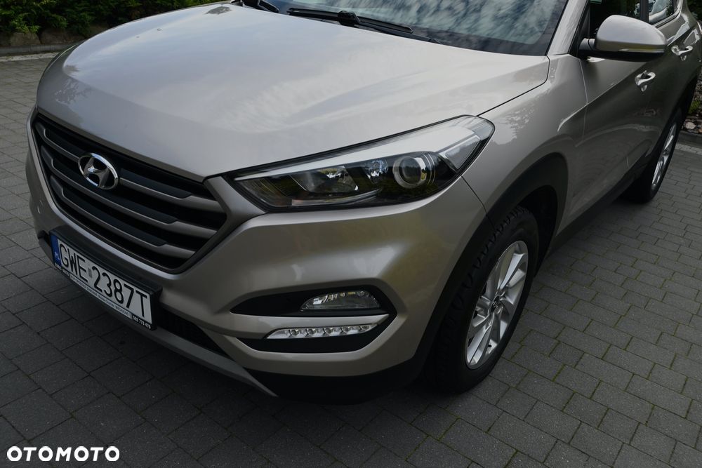 Hyundai Tucson 1.7 CRDI BlueDrive Comfort 2WD - 39