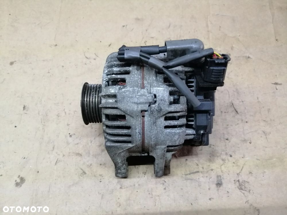 Toyota Corolla E12 1.6 VVTi alternator Bosch 80A 0124315024  27060-0D030-B - 1