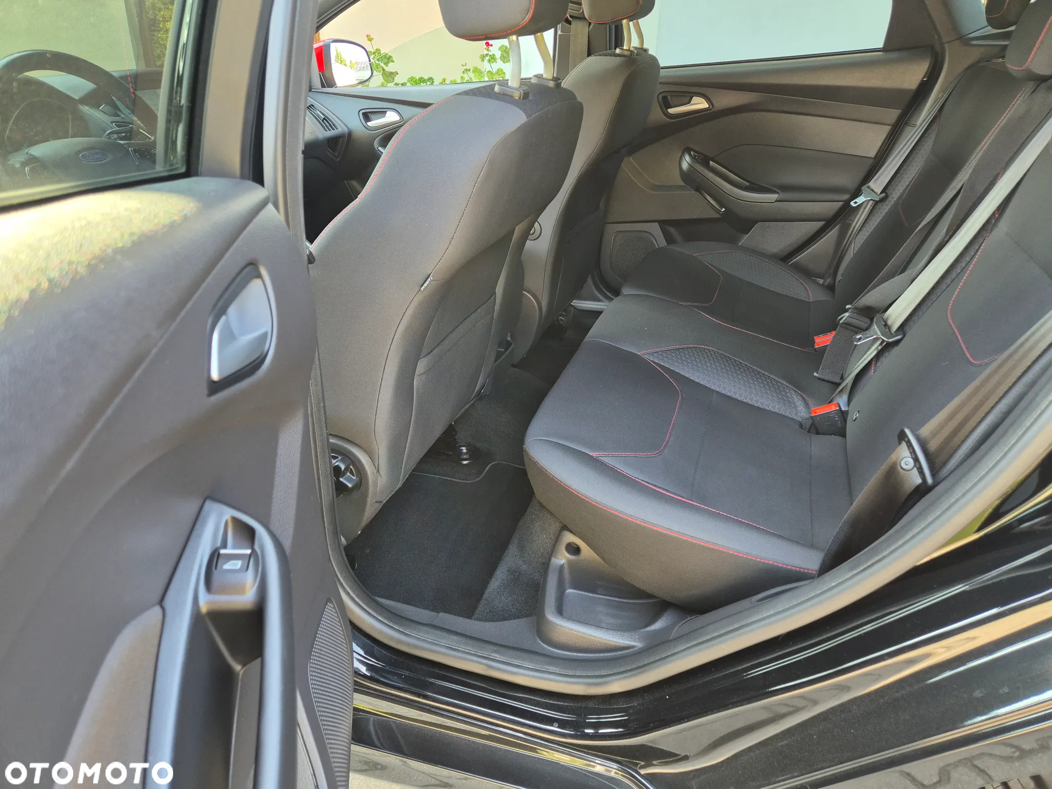 Ford Focus 1.0 EcoBoost ST-Line Black ASS - 31