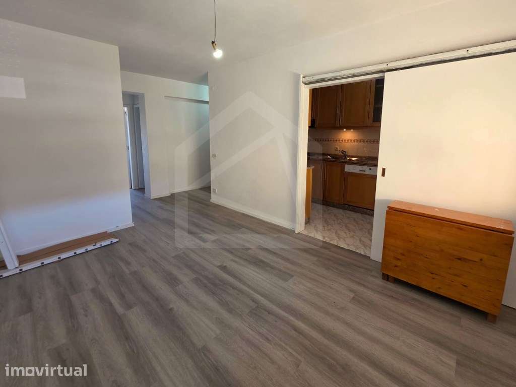 Apartamento T2 Renovado em São João da Madeira - Grande imagem: 3/15