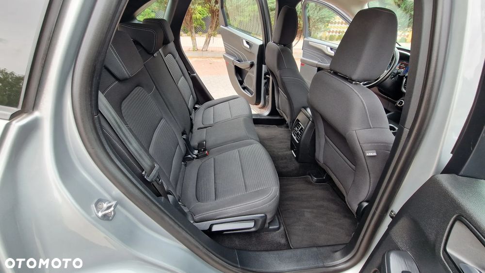 Ford Kuga 2.5 Duratec FHEV TITANIUM - 11