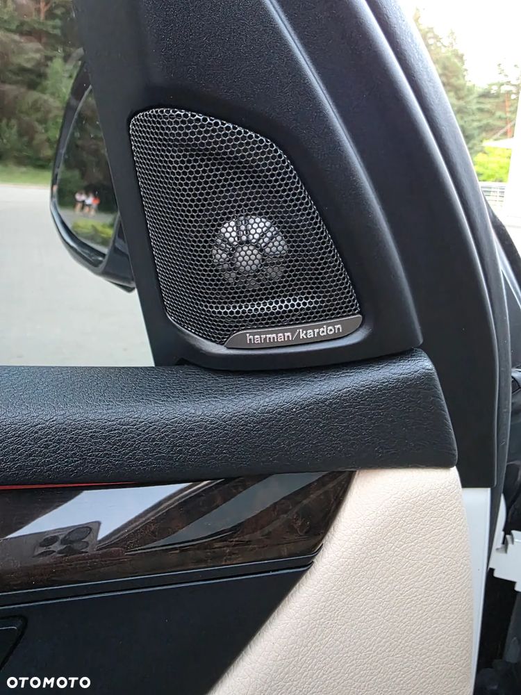 BMW X5 3.5i xDrive - 16