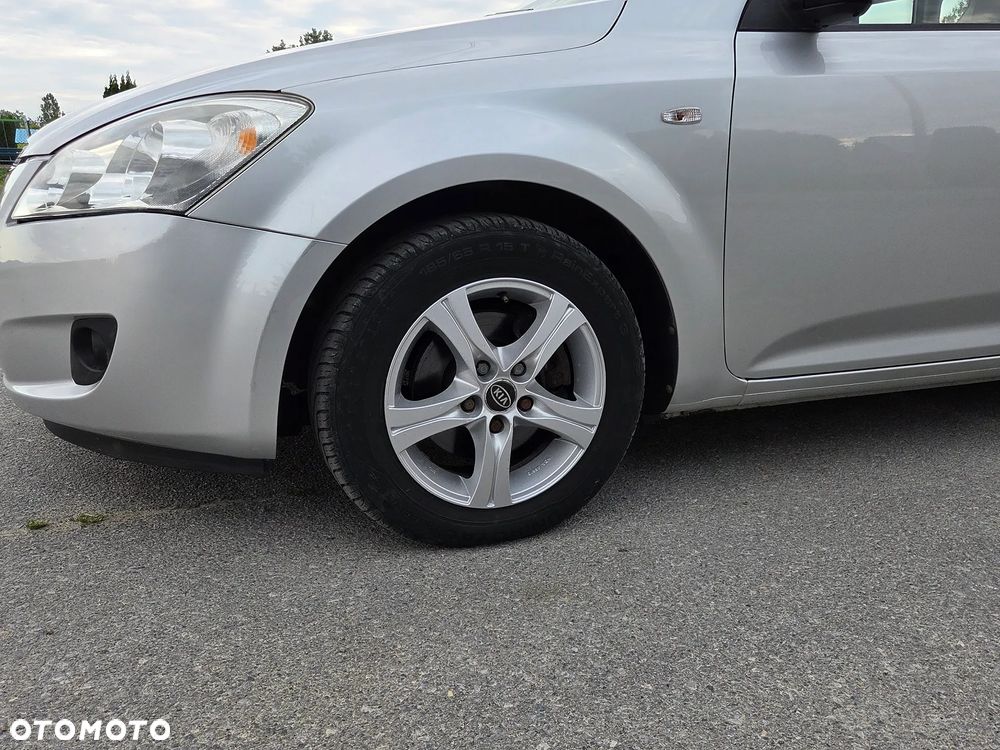 Kia Ceed 1.6 Comfort + - 20