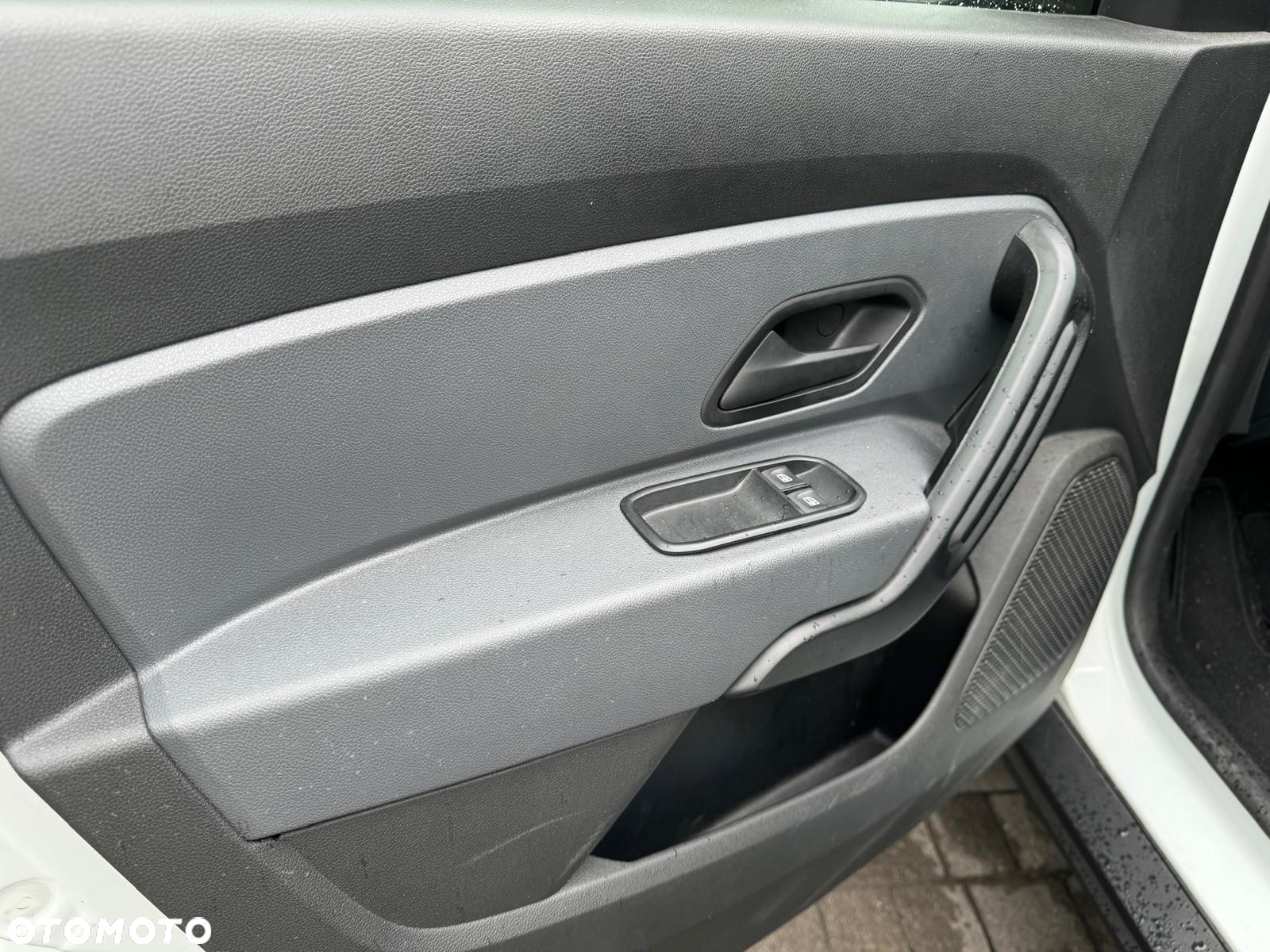 Dacia Duster 1.0 TCe Essential - 8