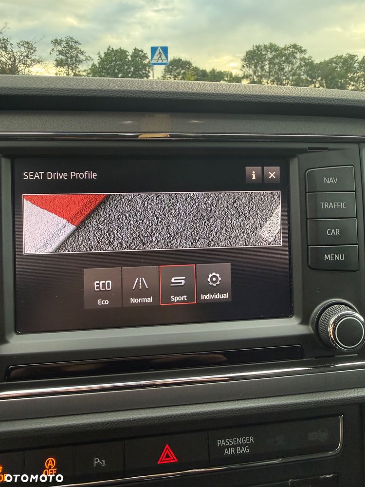 Seat Leon 2.0 TDI FR S&S DSG - 11
