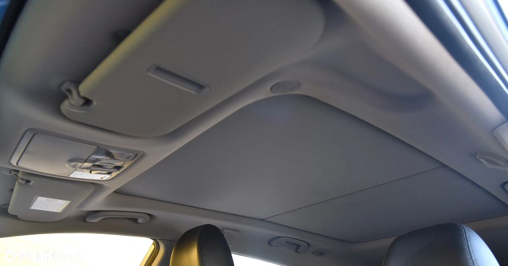 Hyundai i30 blue 1.6 GDI DCT Premium - 23