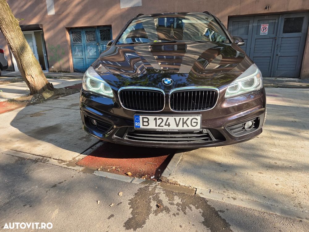 BMW Seria 2 218d - 5