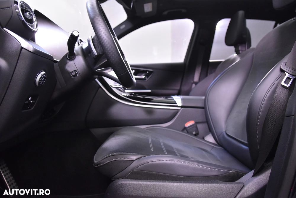 Mercedes-Benz GLC 220 d 4Matic 9G-TRONIC AMG Line Advanced - 23