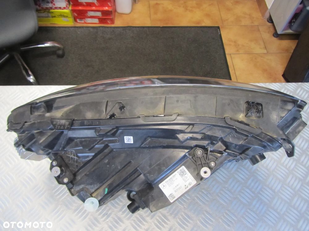 LAMPA 2439068900 - 8
