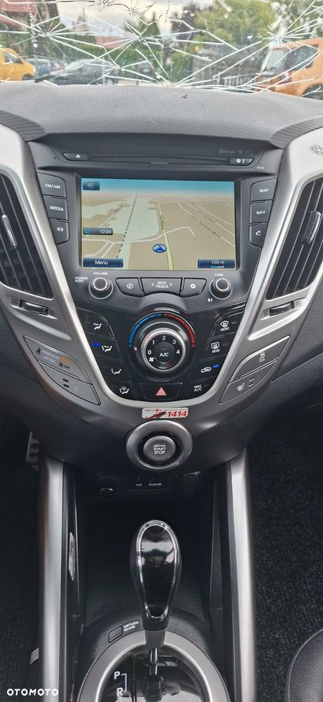 Hyundai Veloster 1.6 DCT Premium - 20