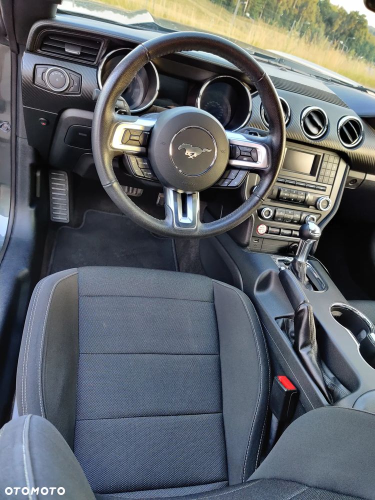 Ford Mustang 3.7 V6 - 13