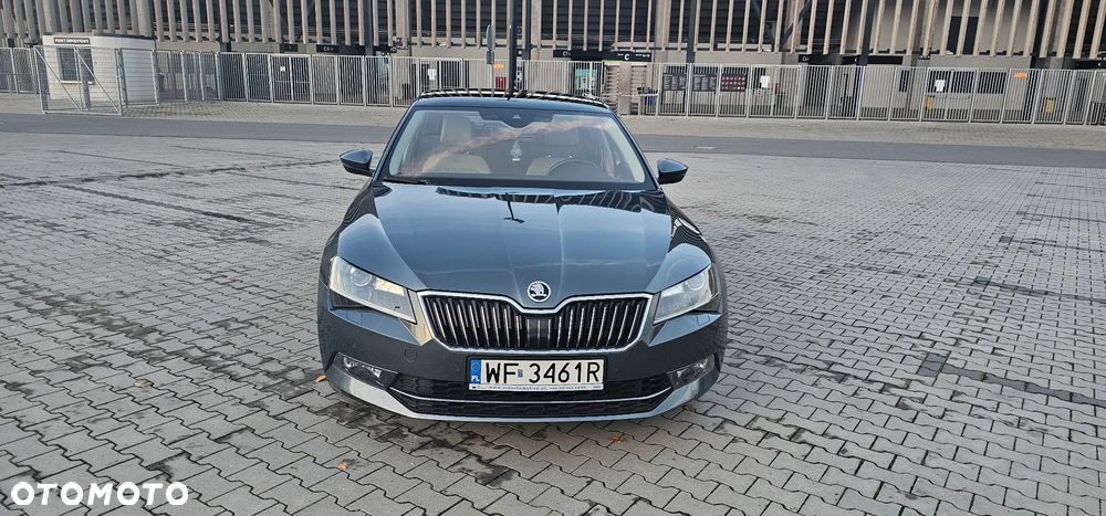 Skoda Superb 2.0 TSI 4x4 L&K DSG - 2