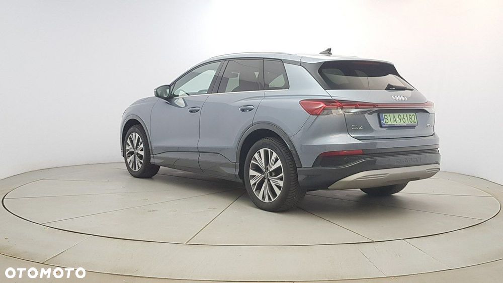 Audi Q4 e-tron - 5