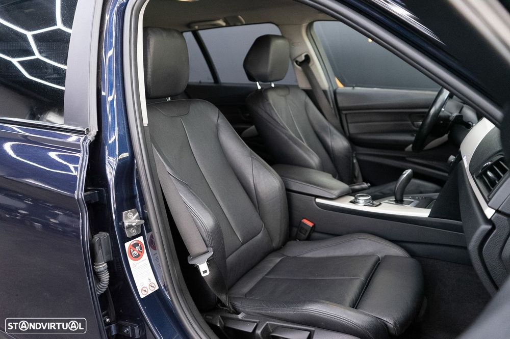 BMW 320 d Auto Pack M - 7
