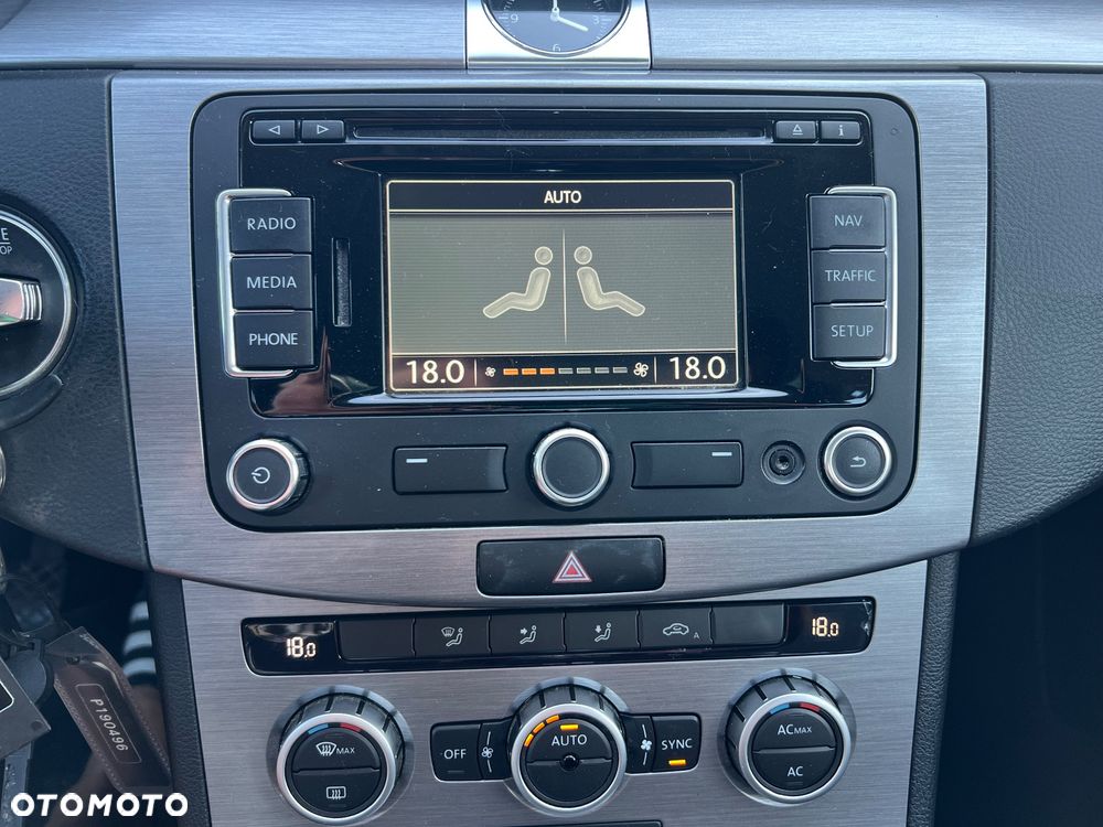 Volkswagen Passat 1.6 TDI BMT Comfortline - 33