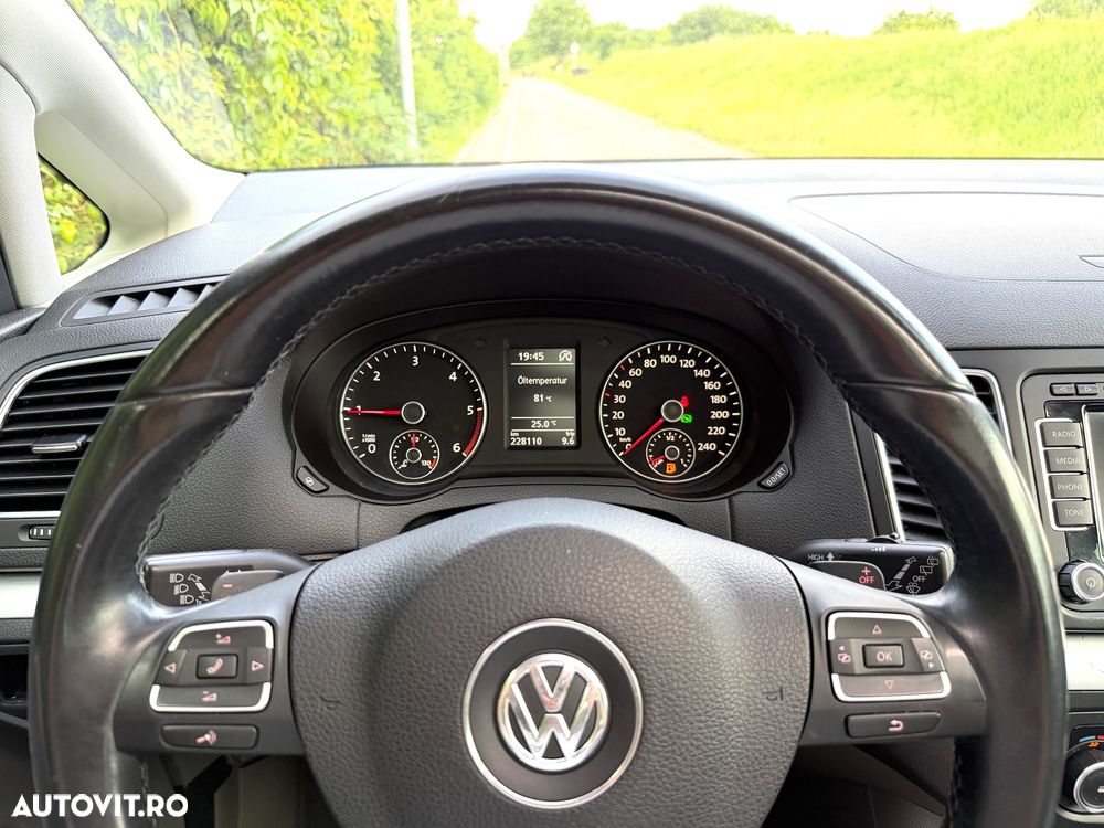 Volkswagen Sharan 2.0 TDI DSG BlueMotion Technology Highline - 13